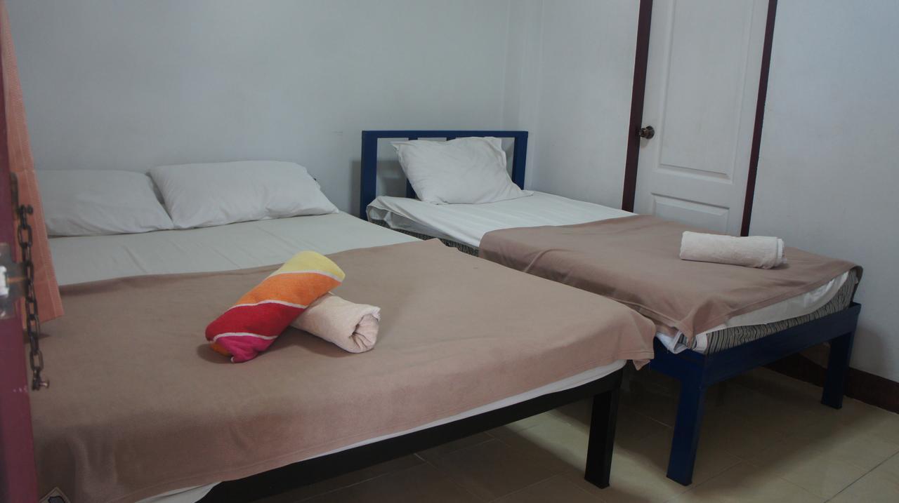 Jj Guesthouse Chiang Mai Esterno foto