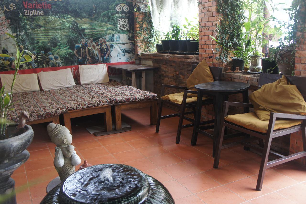 Jj Guesthouse Chiang Mai Esterno foto