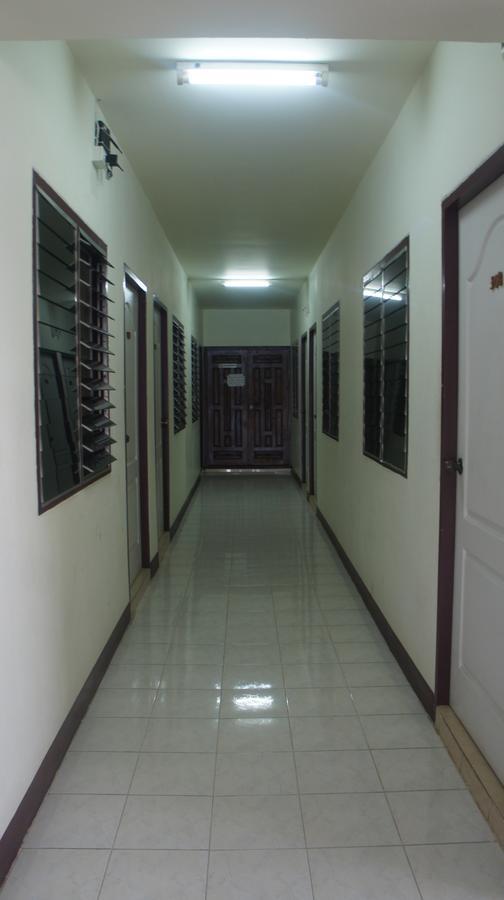 Jj Guesthouse Chiang Mai Esterno foto